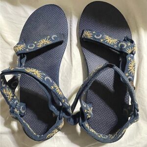 Teva Women's Original Universal Sun and Moon Insignia Blue US SIZE 11